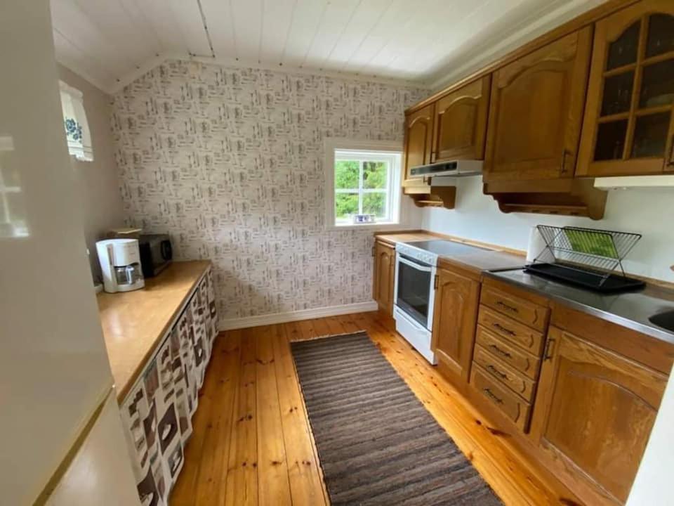 Kaellasens Stuguthyrning Sjotofta Bagian luar foto